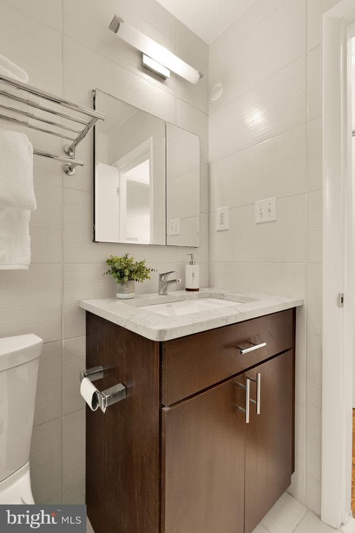 2400 41st Street NW #212 photo 21