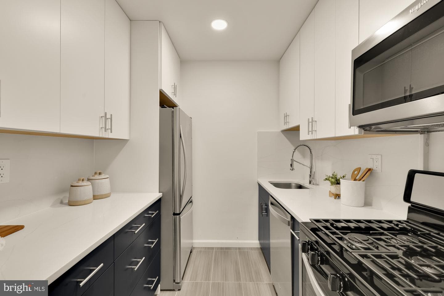 2400 41st Street NW #212 photo 9