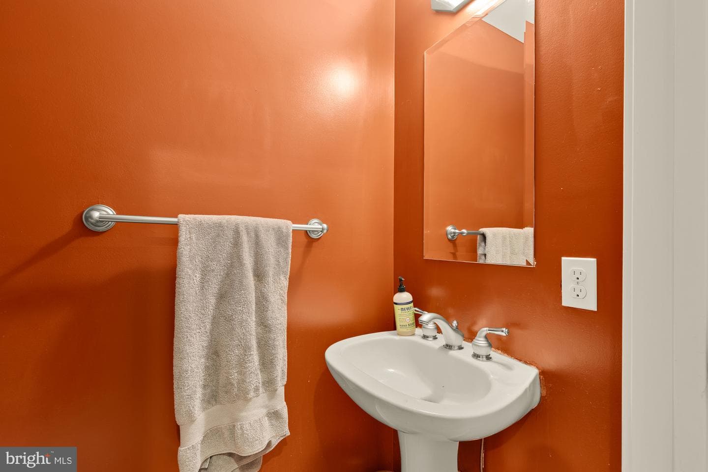2363 Champlain Street NW #3 photo 21