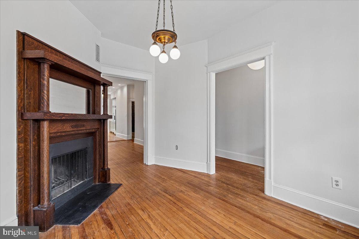 1105 G Street SE photo 12