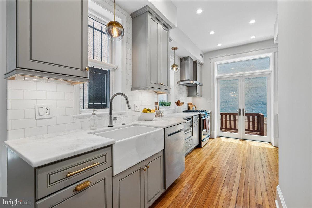 1105 G Street SE photo 20