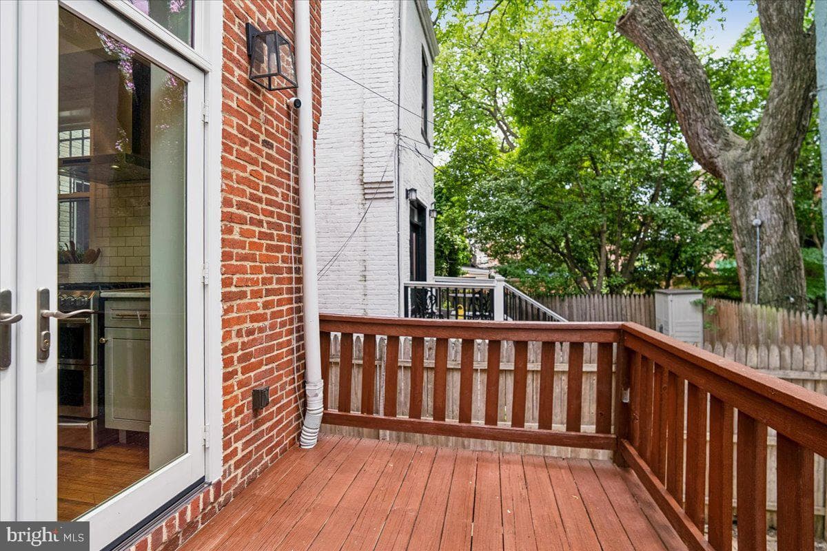 1105 G Street SE photo 26