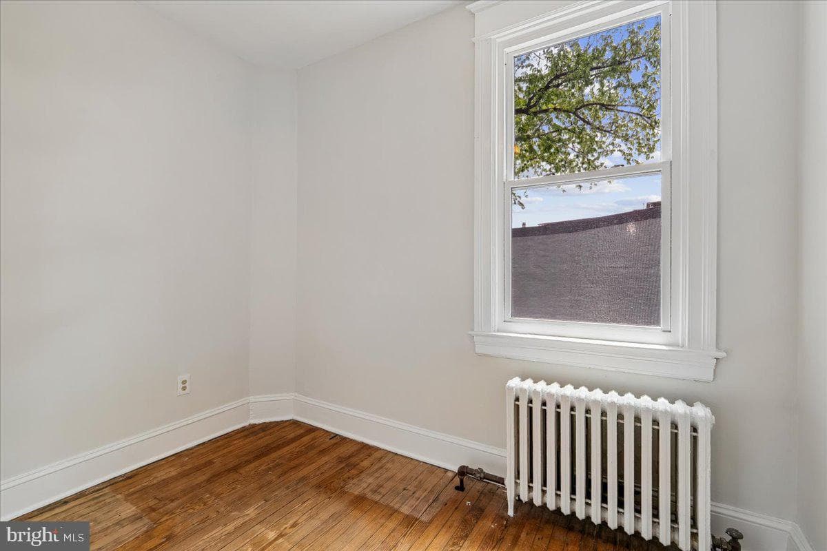 1105 G Street SE photo 33