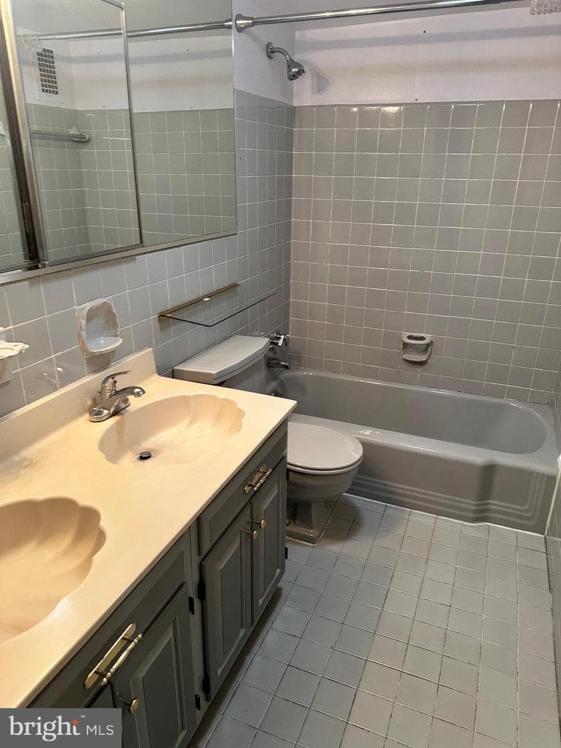 4201 Cathedral Avenue NW #513w photo 37