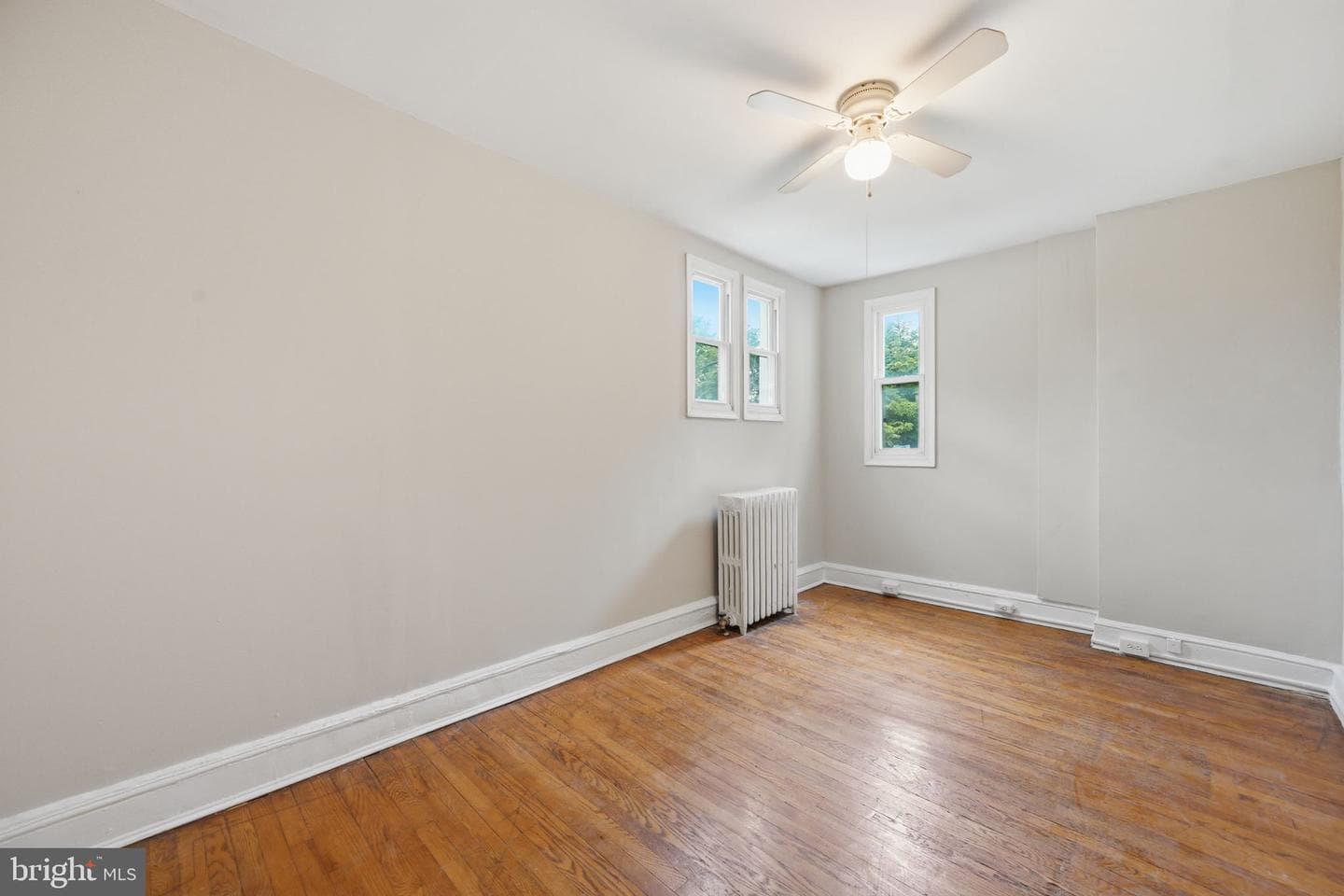 1839 Otis Street NE photo 10