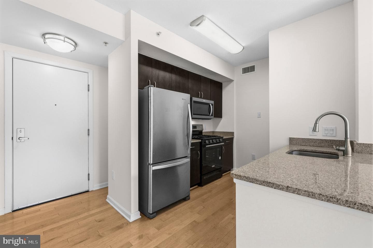 440 L Street NW #502 photo 3
