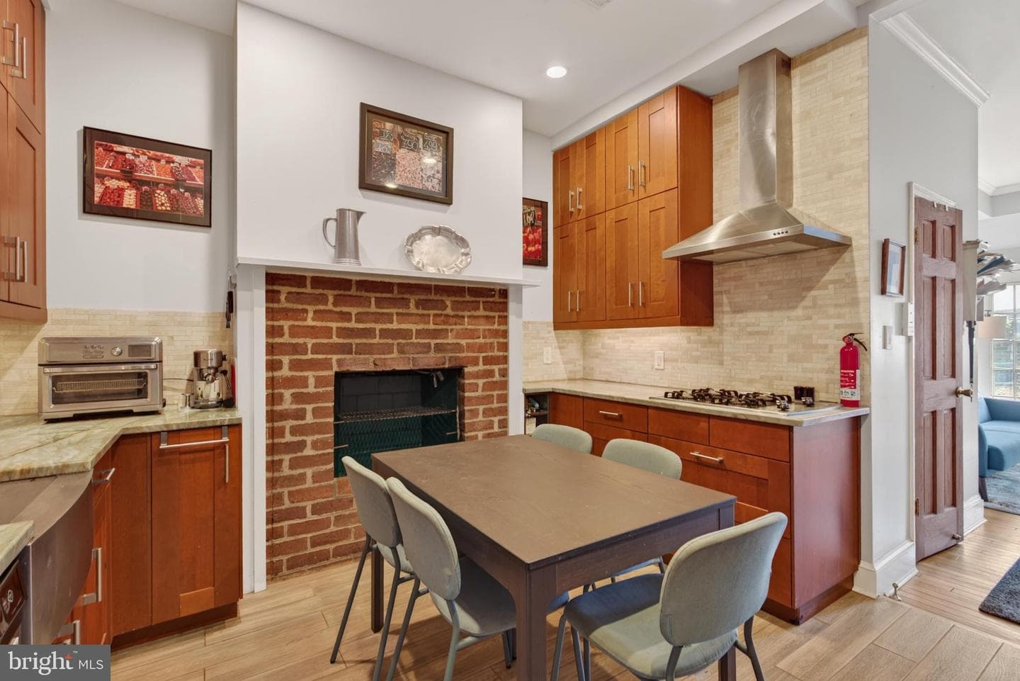 229 10th Street NE photo 10