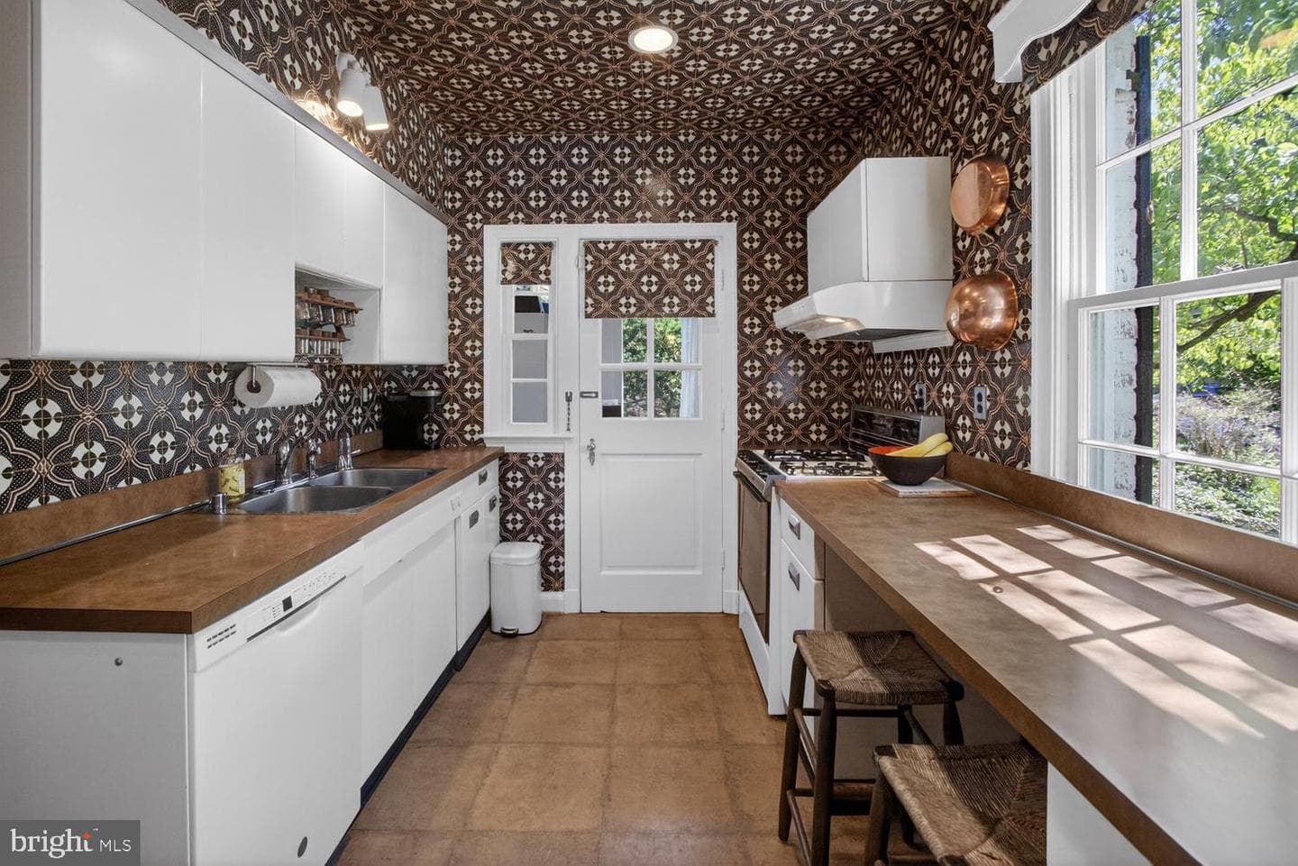 6650 32nd Place NW photo 12