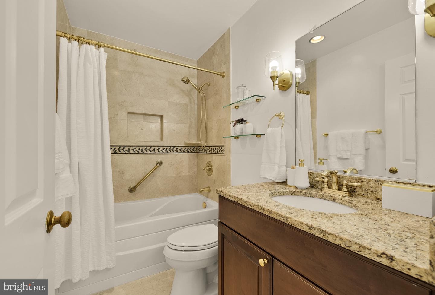 3223 Sutton Place NW #a photo 18