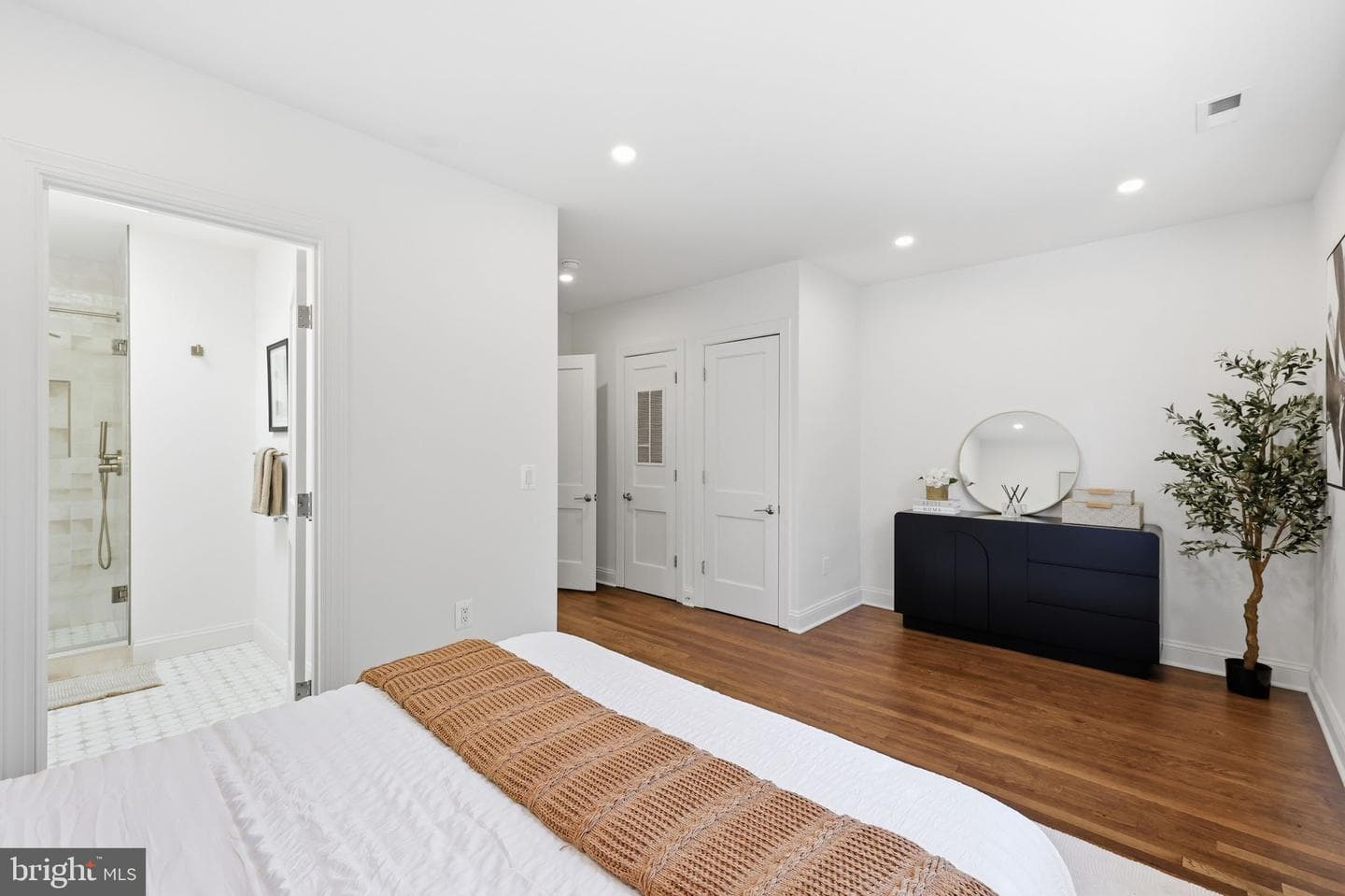 413 Hamilton Street NW photo 28