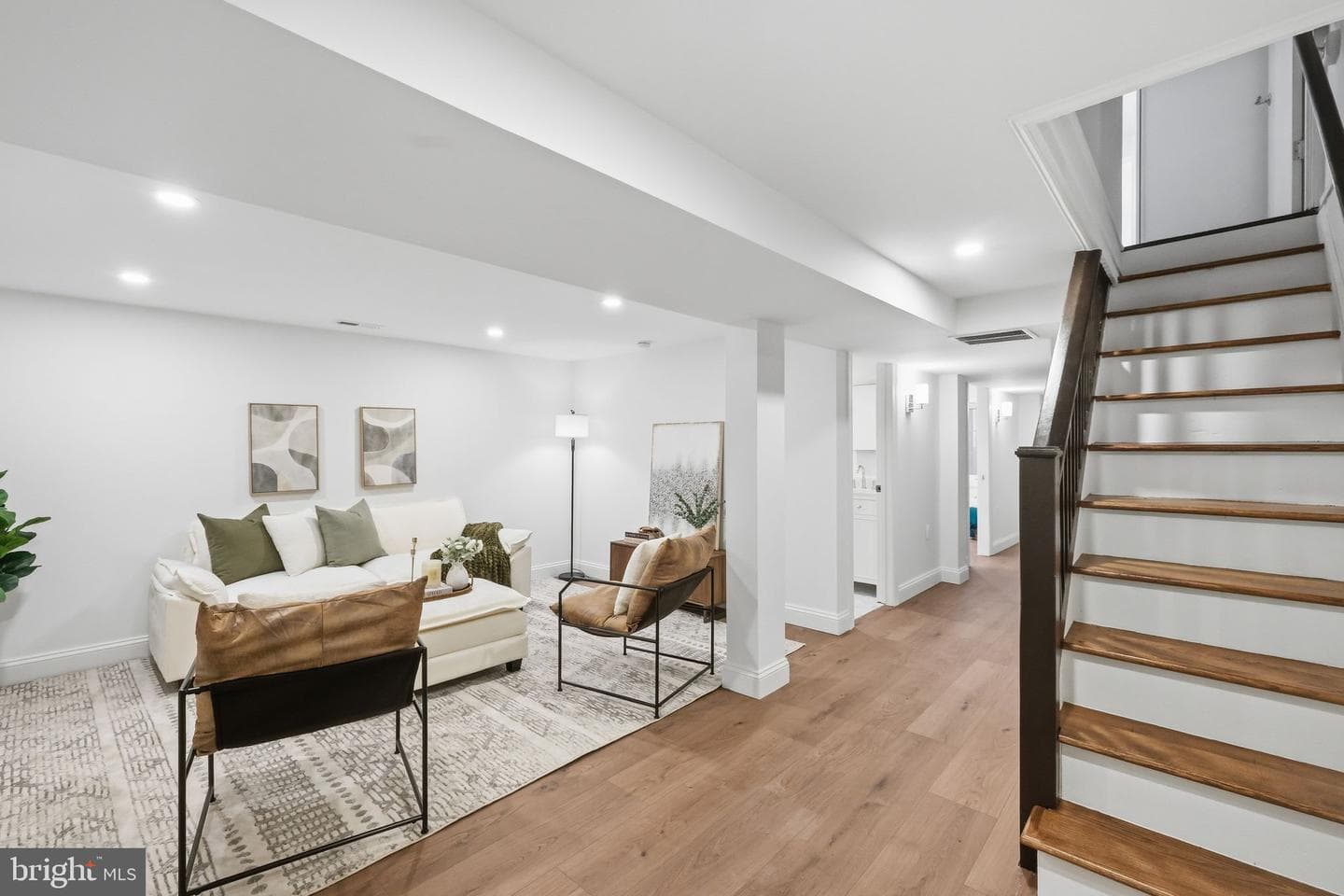 413 Hamilton Street NW photo 32
