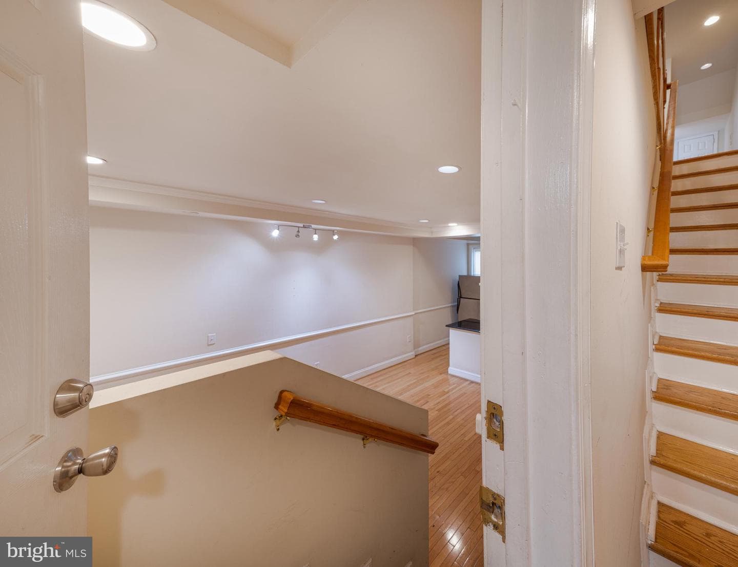 1371 Monroe NW photo 5