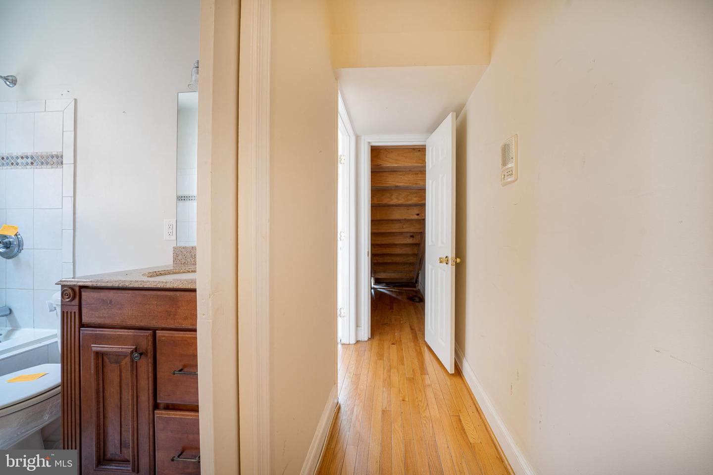 1371 Monroe NW photo 57