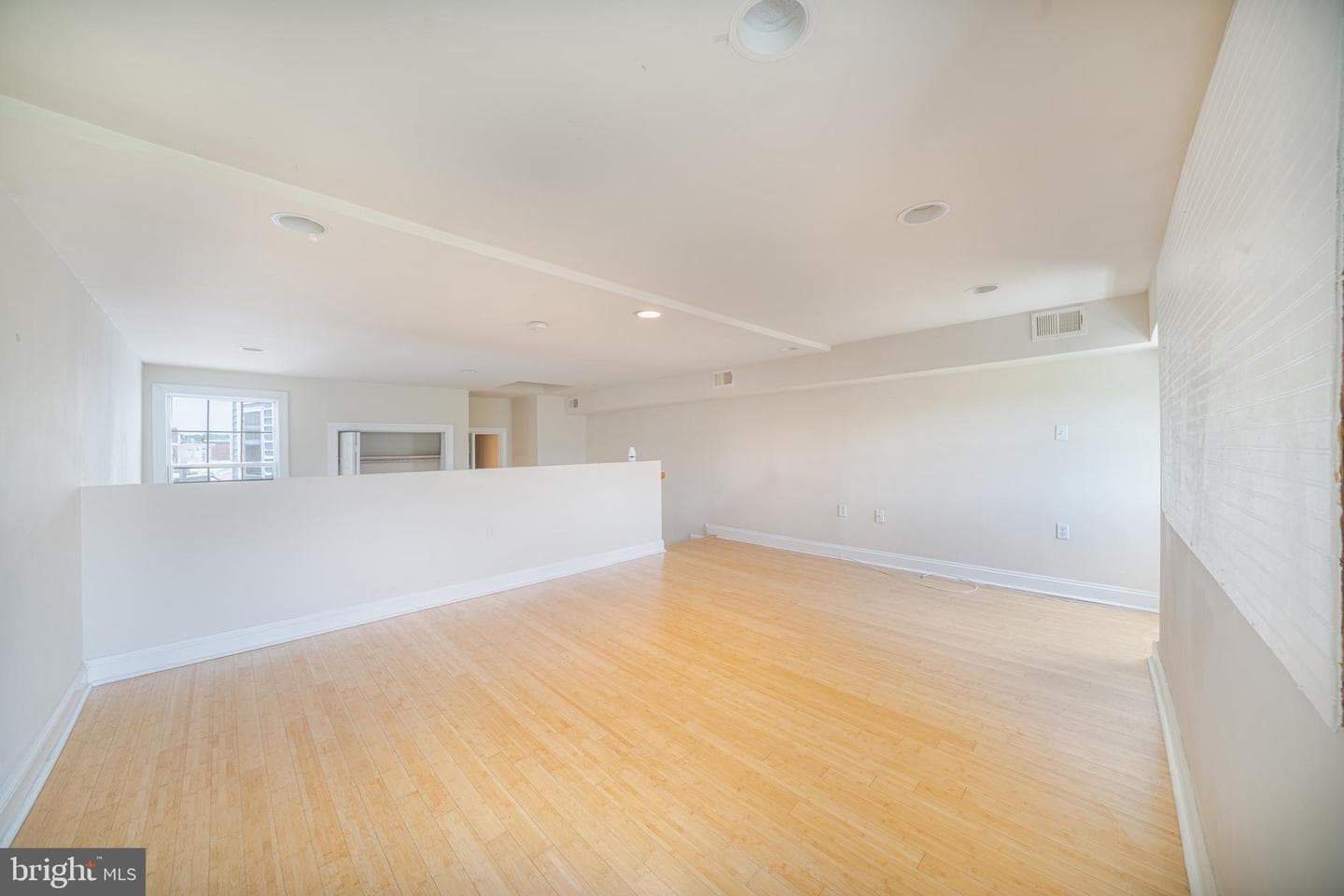 1371 Monroe NW photo 73