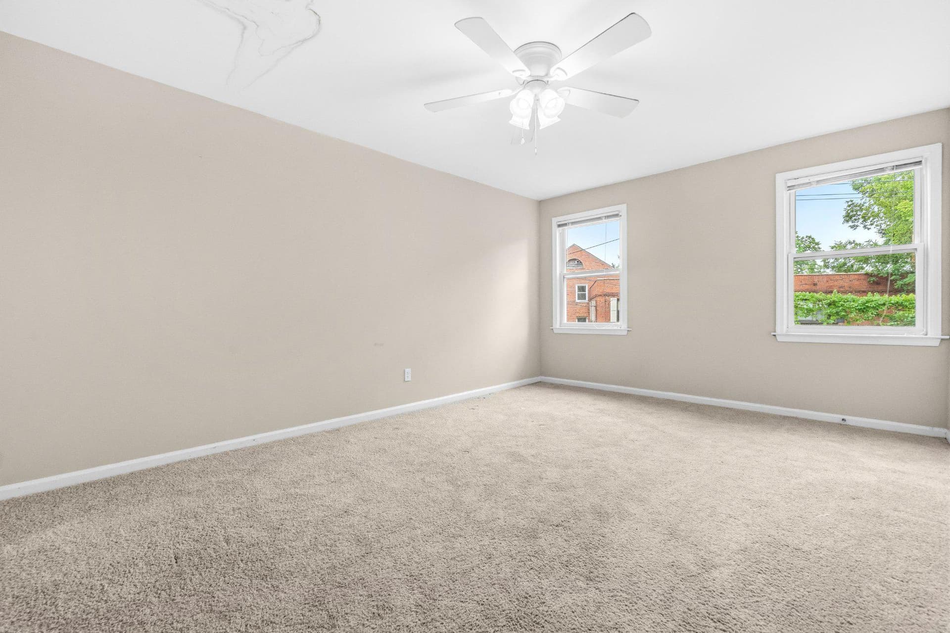 4960 Just Street NE photo 18