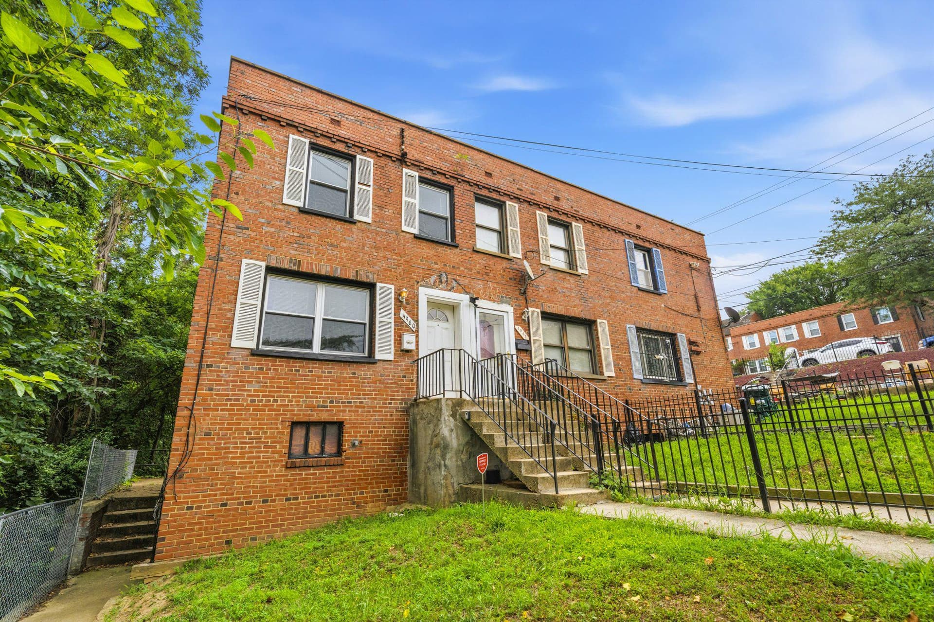 4960 Just Street NE photo 3