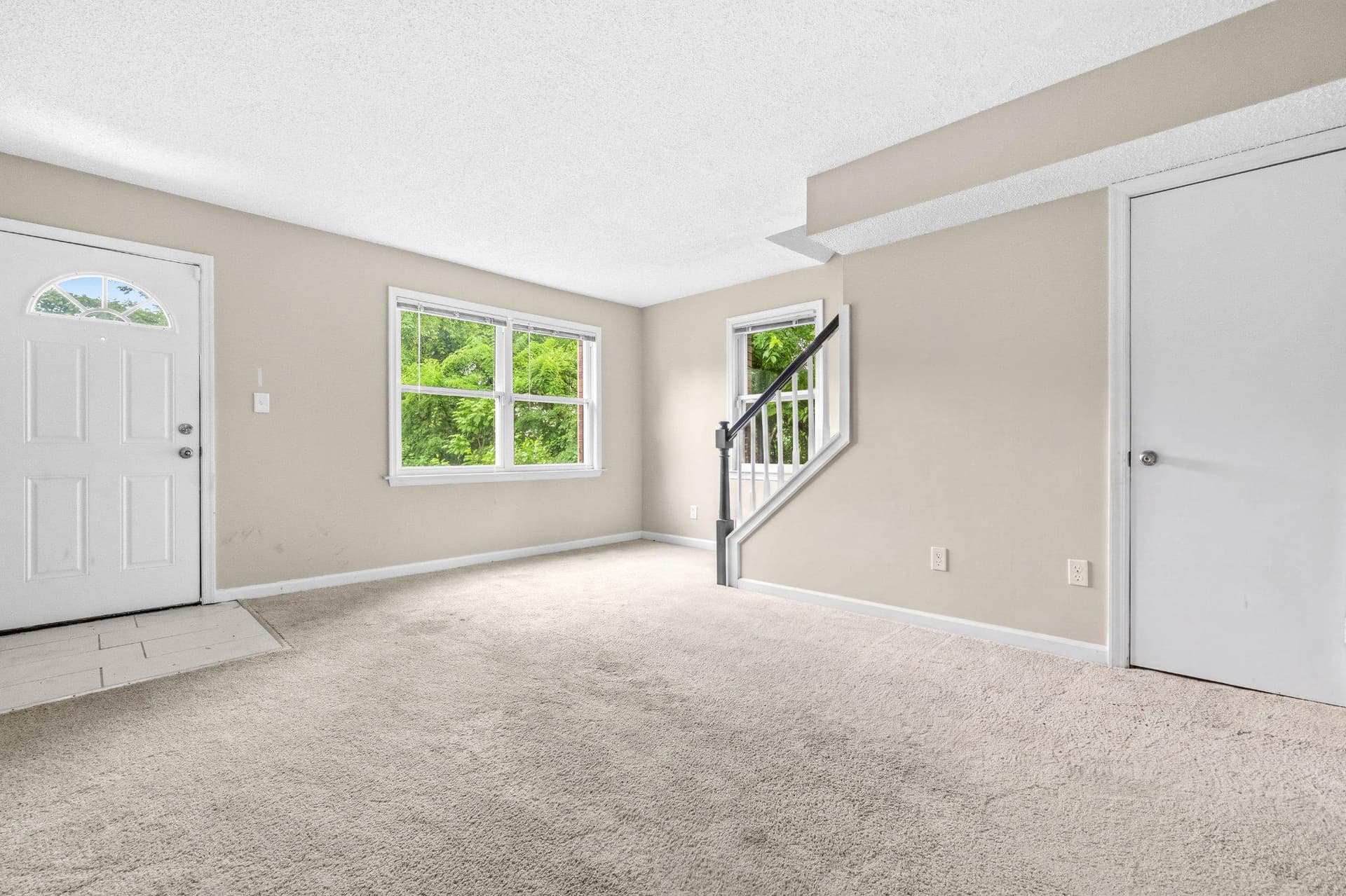 4960 Just Street NE photo 4
