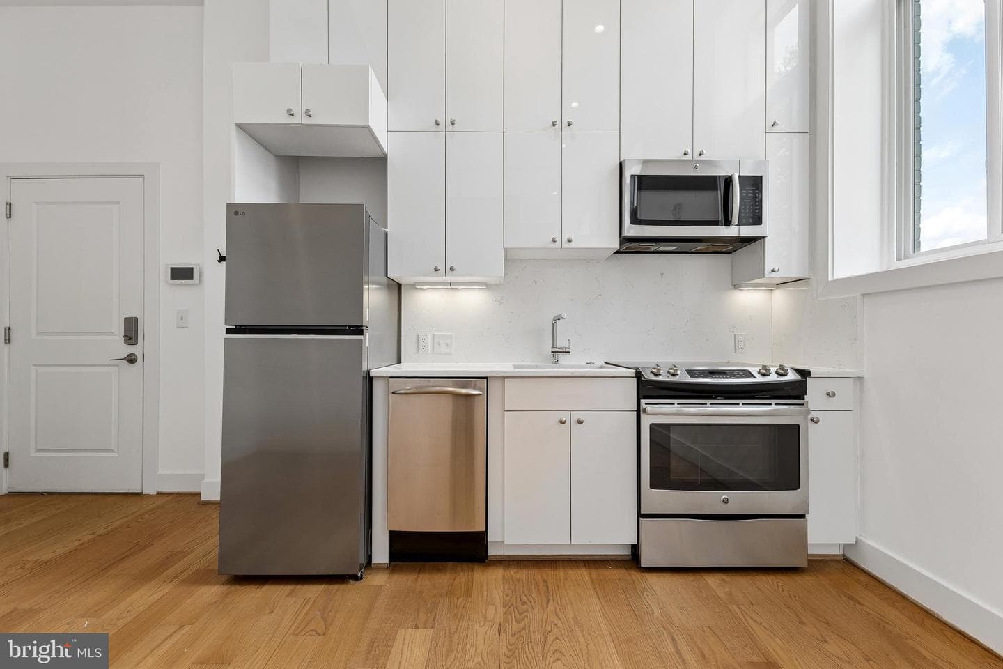 1211 G Street SE #5, Washington