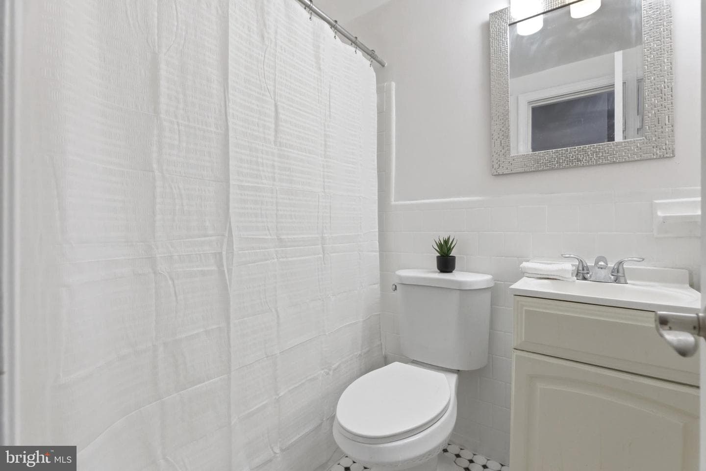 610 Longfellow Street NW #305 photo 14