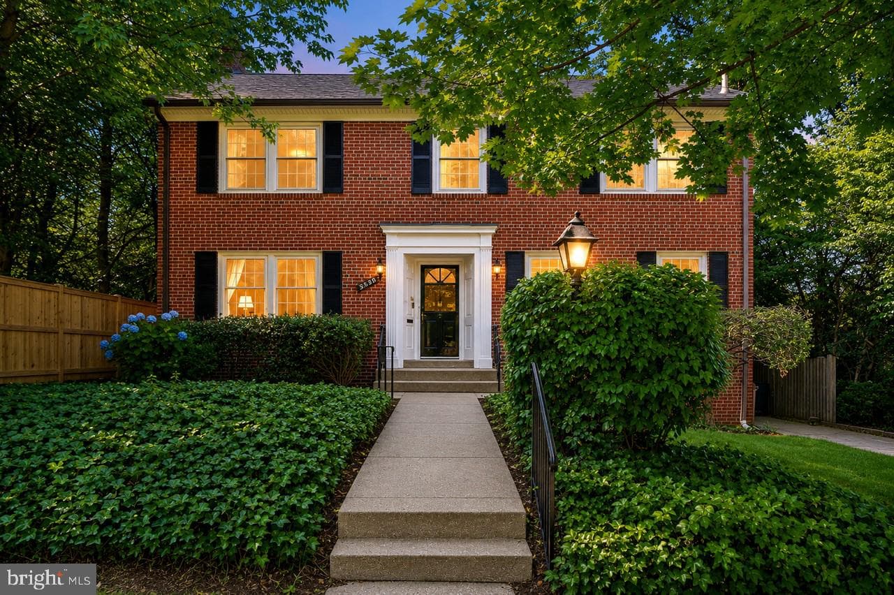 3633 Appleton Street NW photo 2