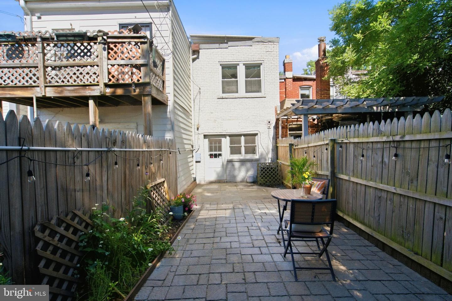 236 Warren Street NE photo 35