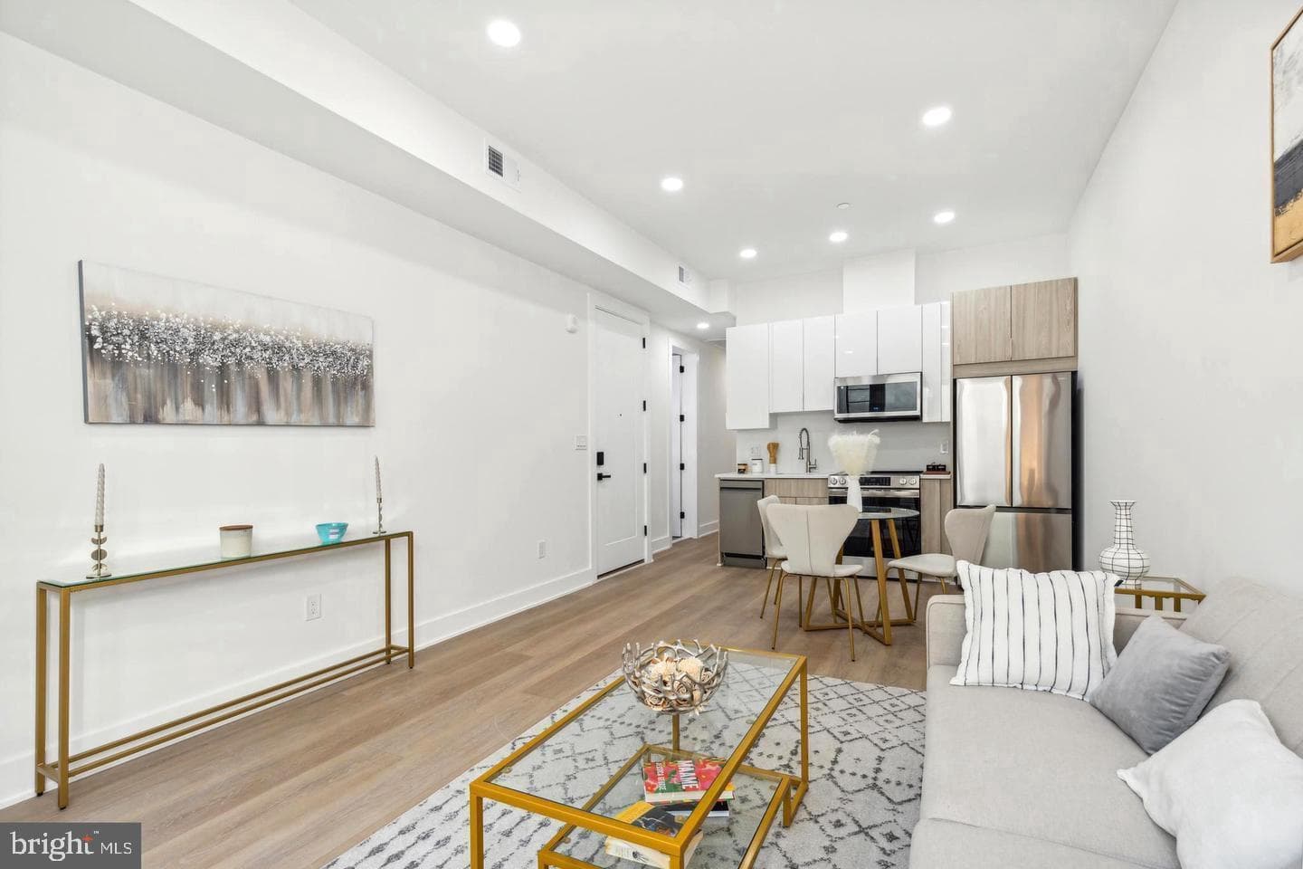705 Quincy Street NE #2e, Washington