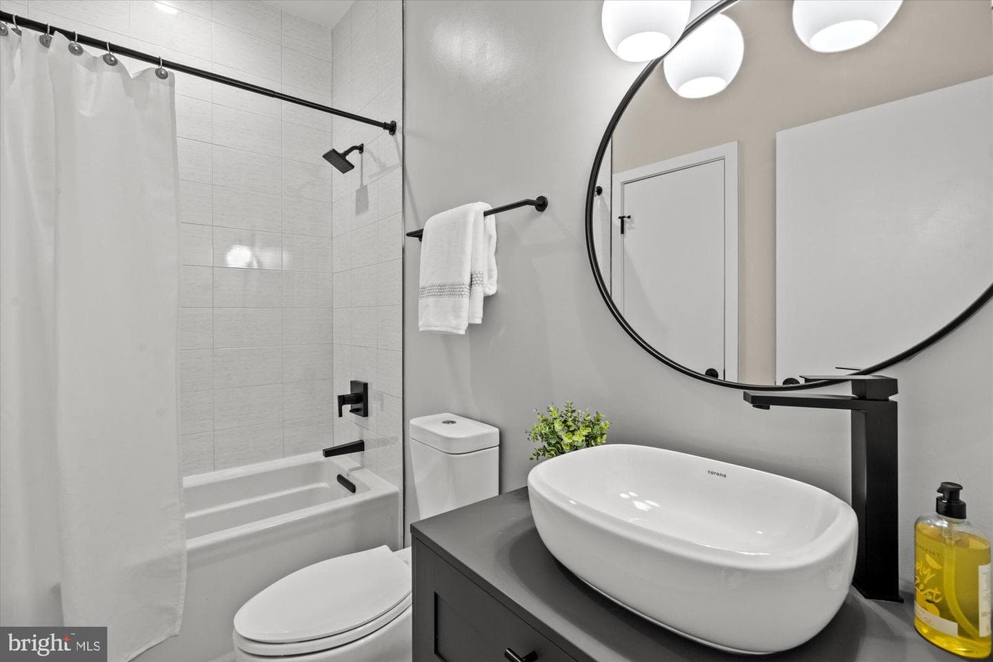 732 15th Street SE #6 photo 23
