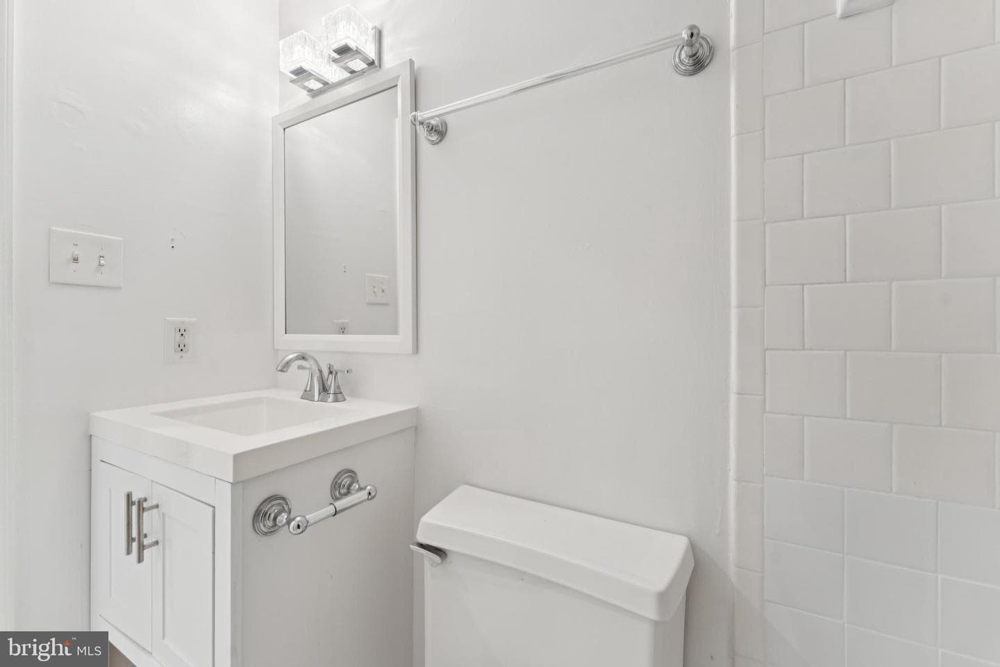 1718 Corcoran Street NW #23 photo 9