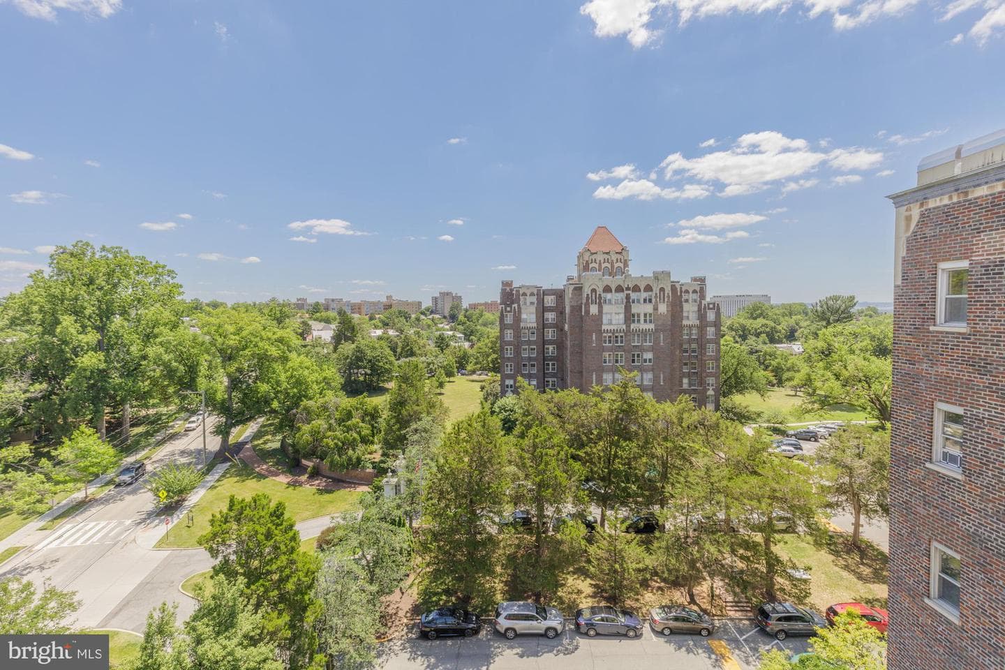 4000 Cathedral Avenue NW #804b photo 16