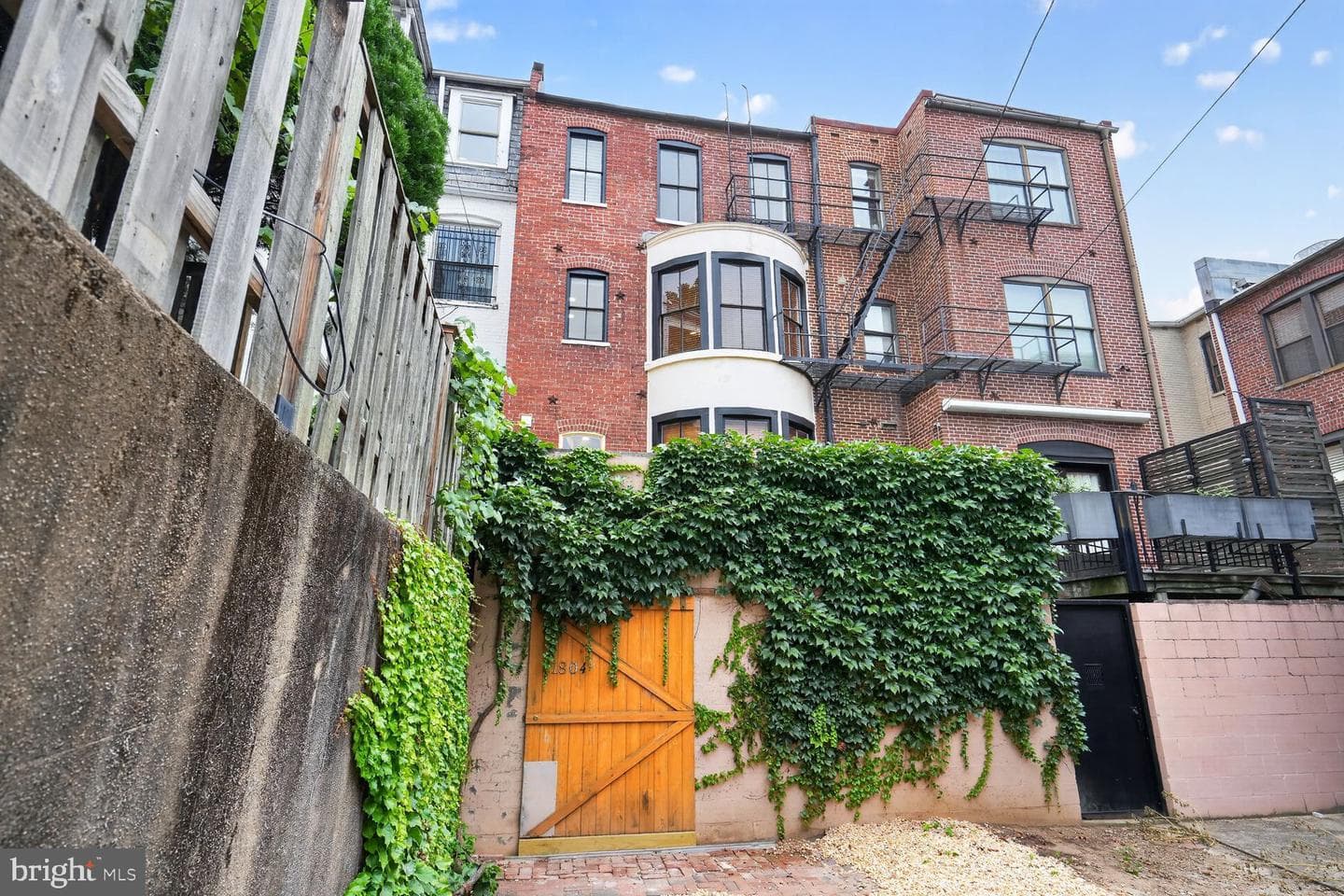 1804 Wyoming Avenue NW photo 46