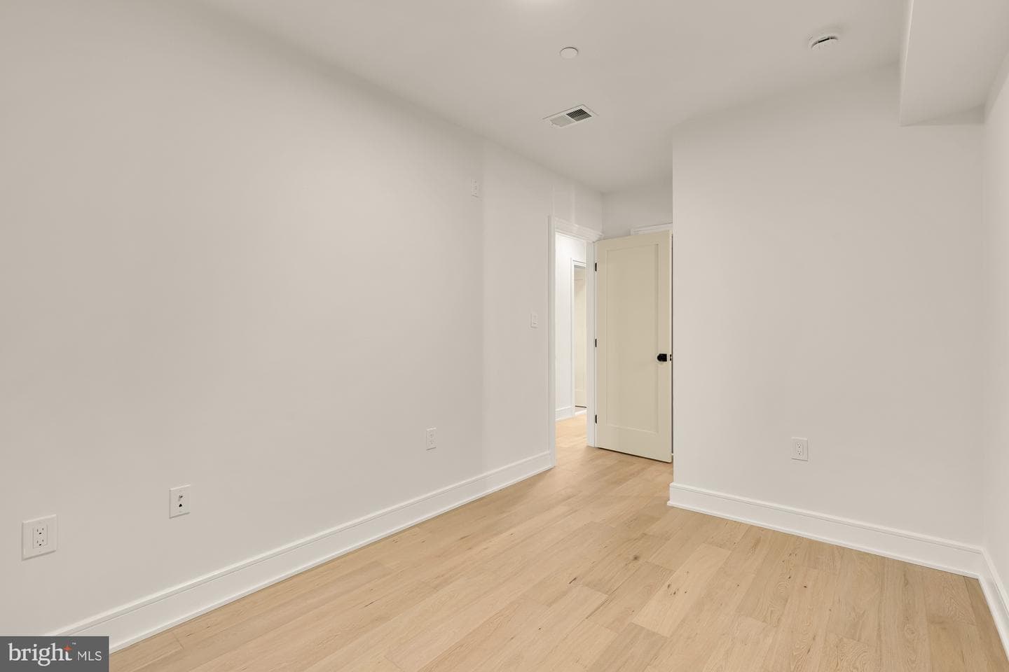 1463 Harvard Street NW #1 photo 21