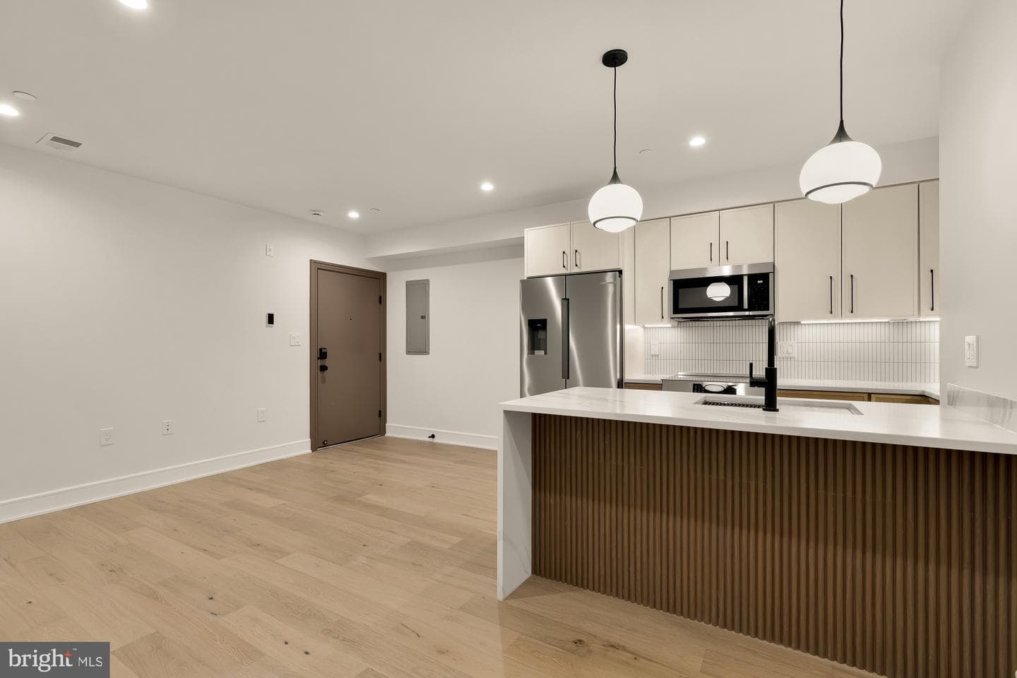 1463 Harvard Street NW #1 photo 8