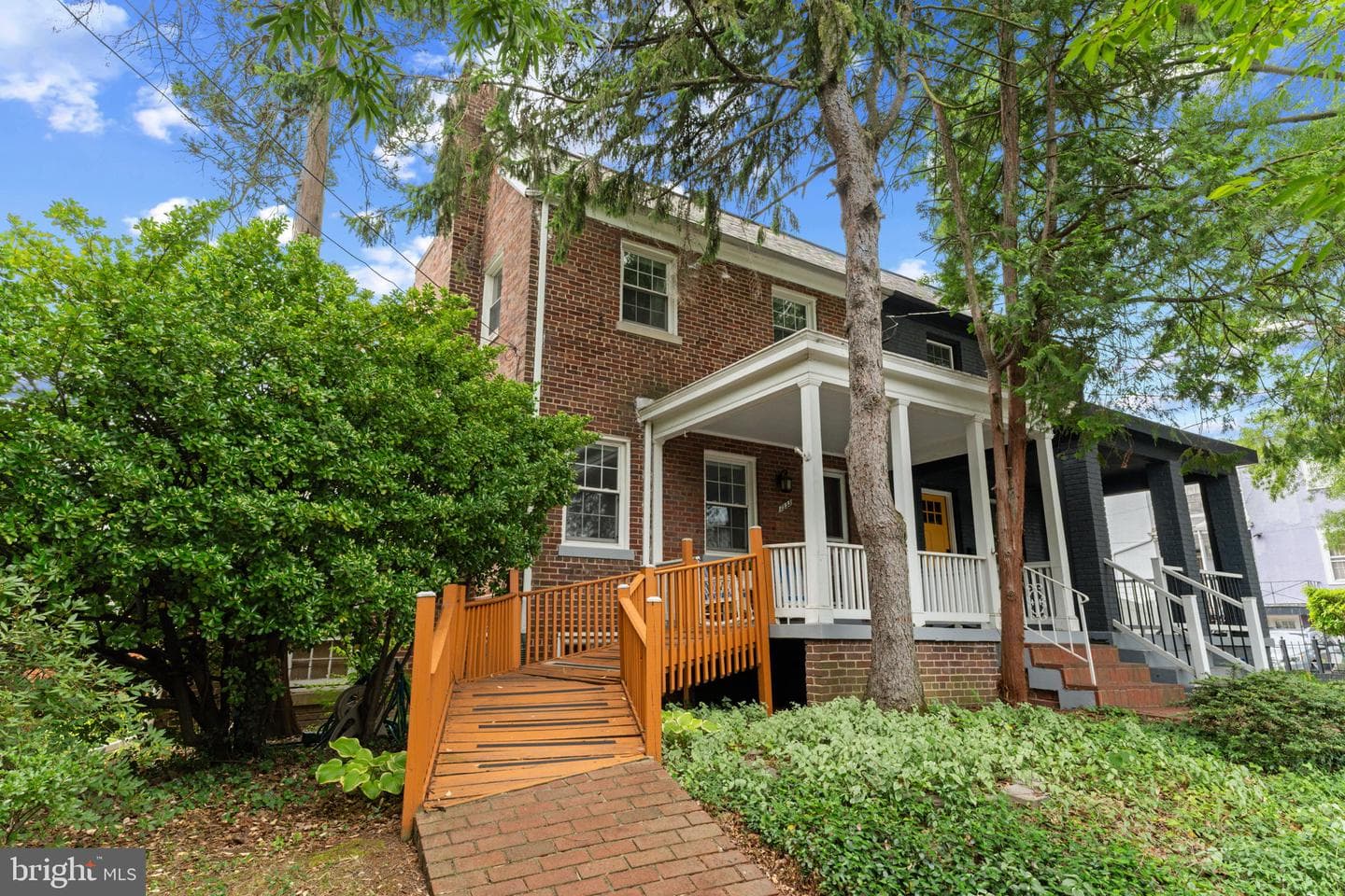 1333 Varnum Street NE photo 3