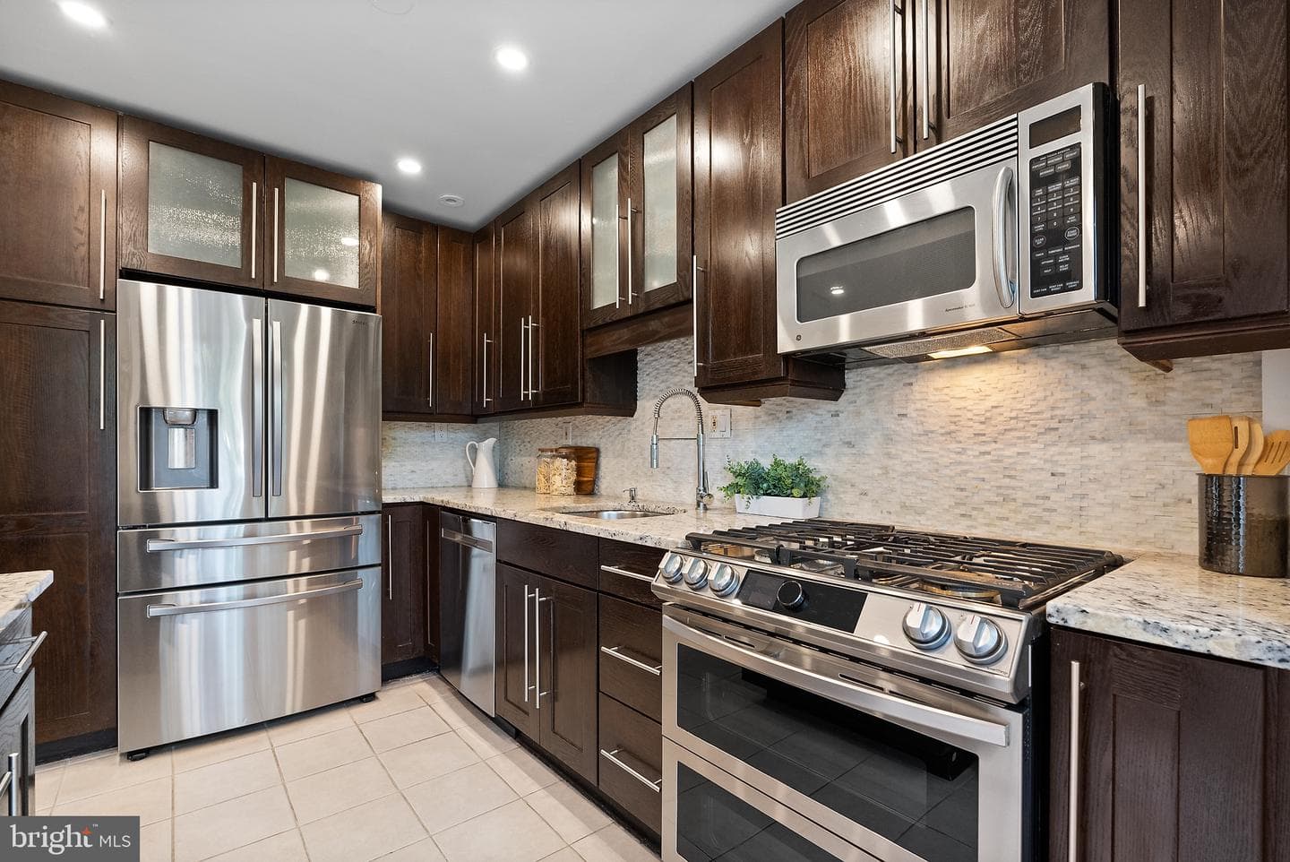 2201 Observatory Place NW photo 10