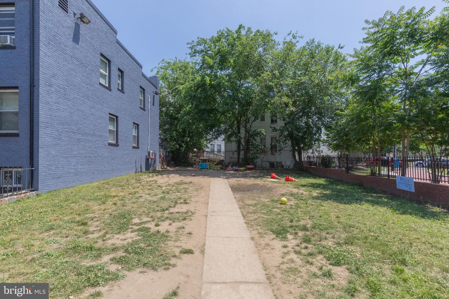 1419 Minnesota Avenue SE photo 5