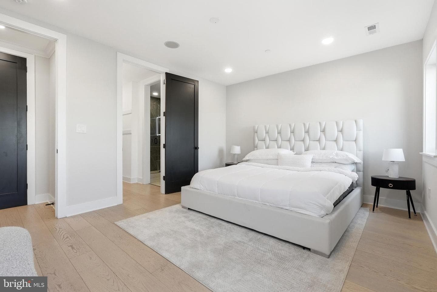 2305 Nicholson SE #202 photo 18