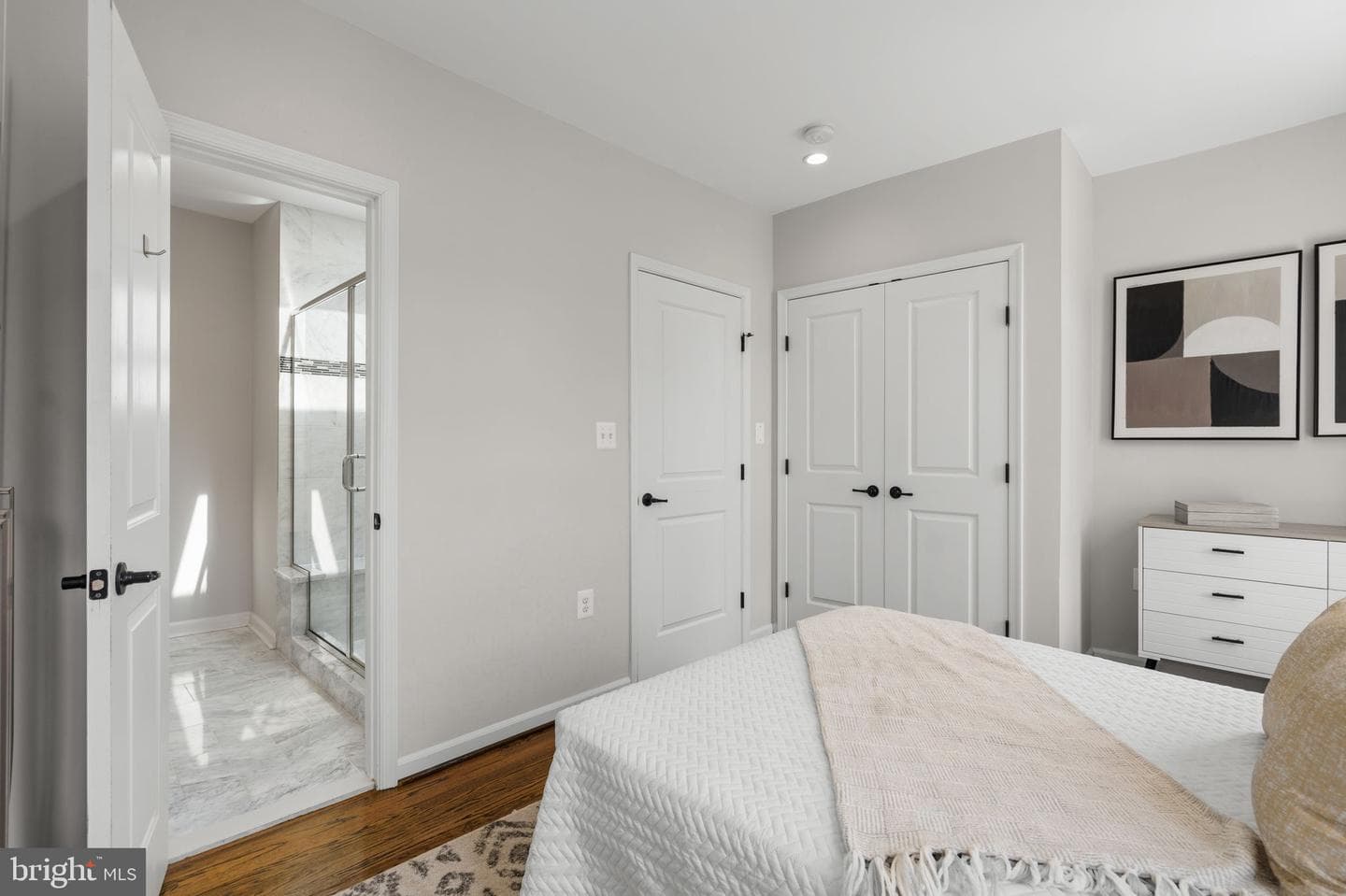 2129 4th Street NE photo 31