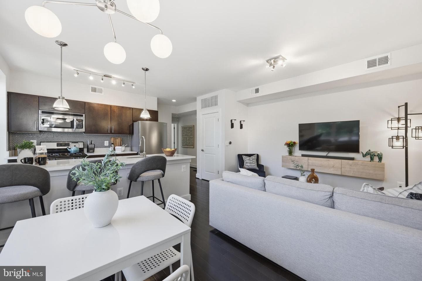 4226 7th Street NW #204 photo 9