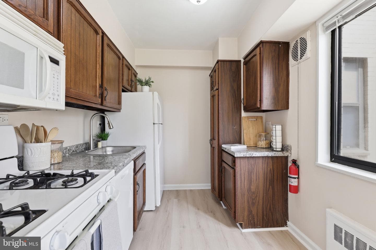 3701 Connecticut Avenue NW #505 photo 10