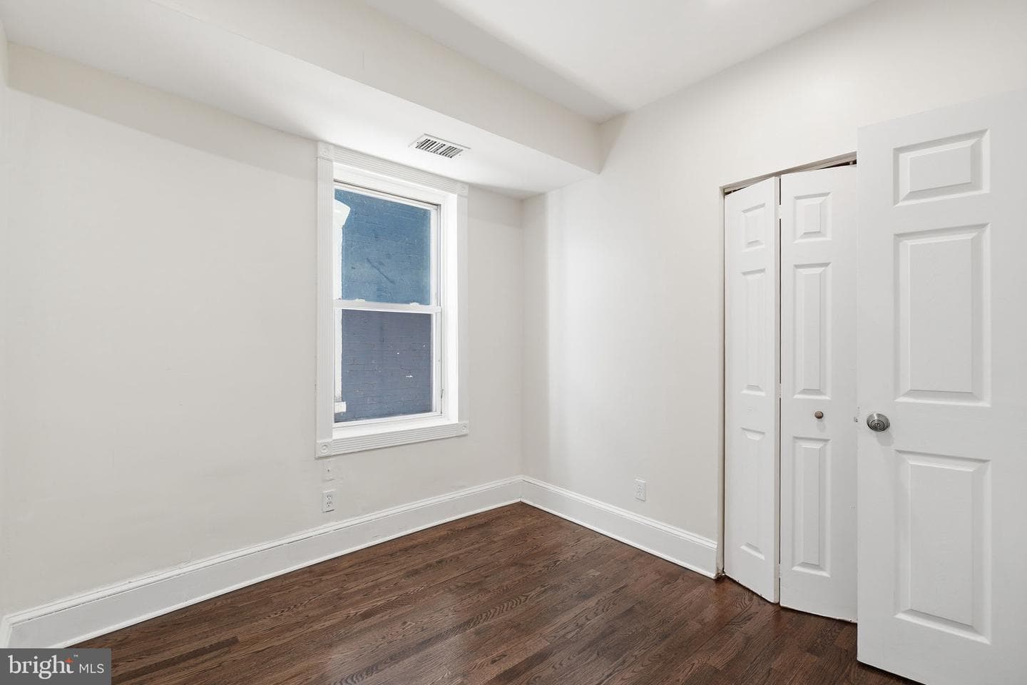 1038 6th Street NE #101 photo 11