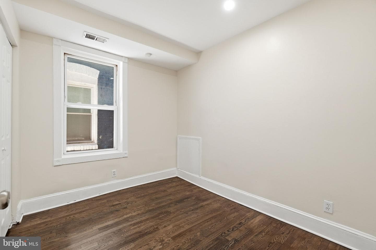 1038 6th Street NE #101 photo 13