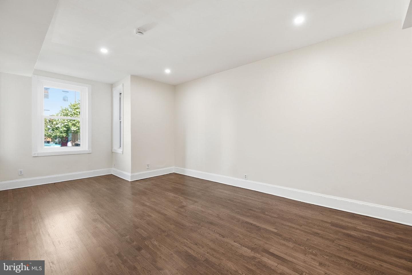 1038 6th Street NE #101 photo 6