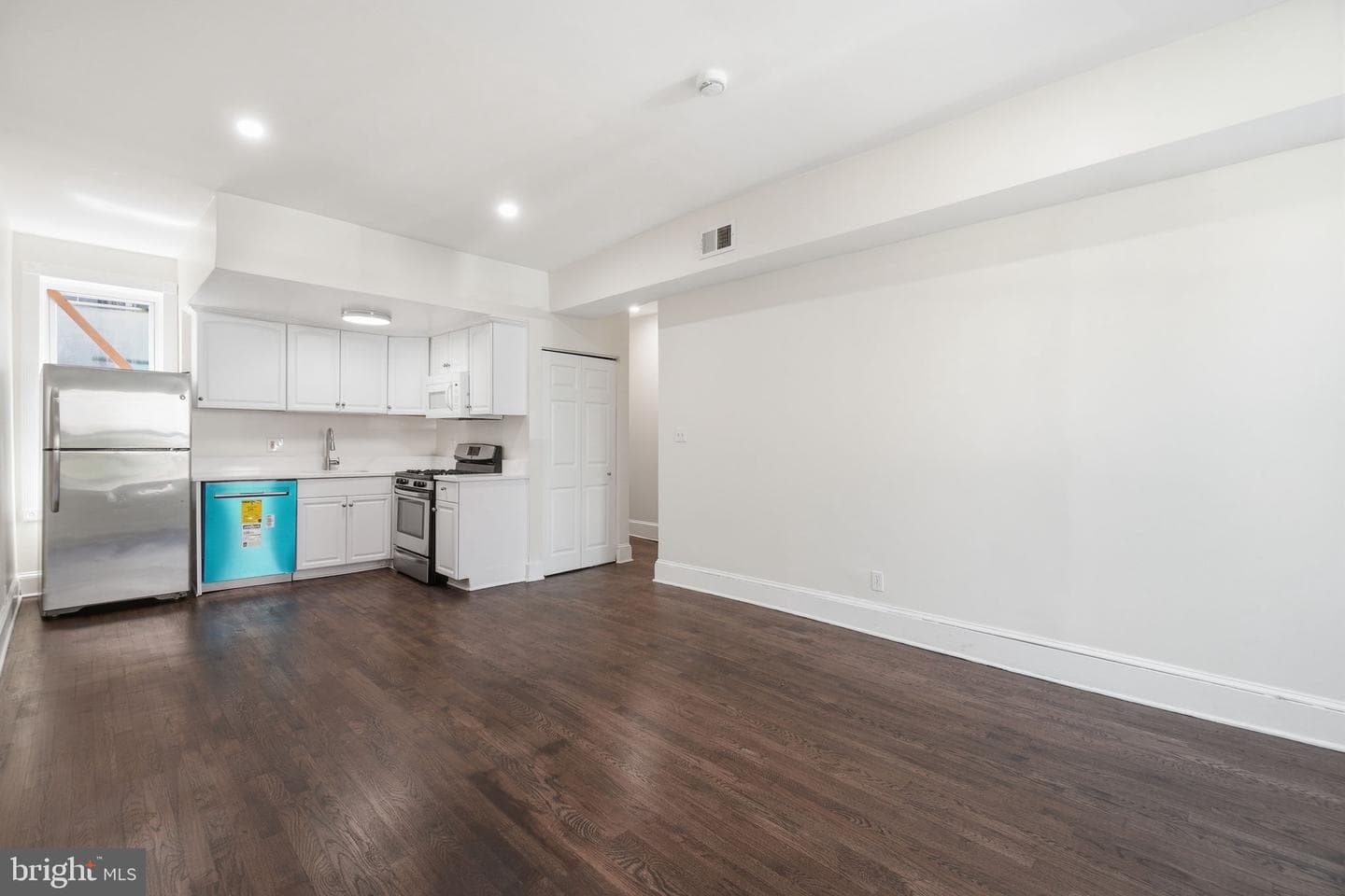 1038 6th Street NE #101 photo 9