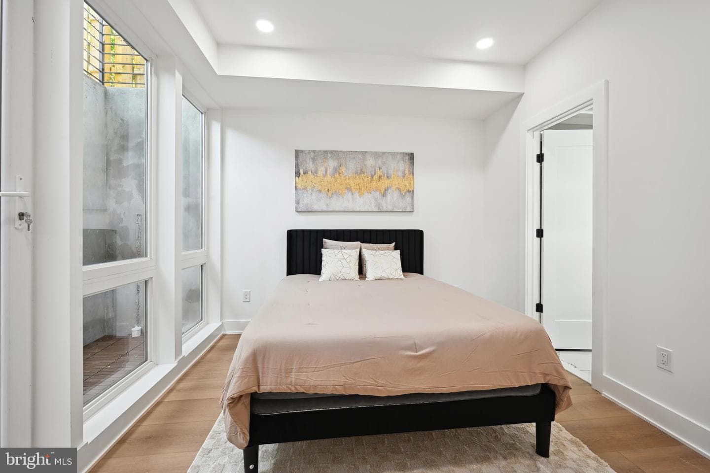 1372 Bryant Street NE #2a photo 12