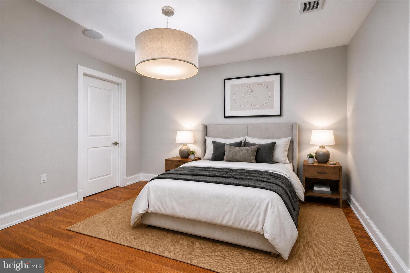 215 I Street NE #103 photo 11