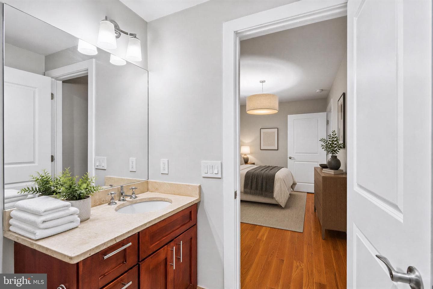 215 I Street NE #103 photo 13