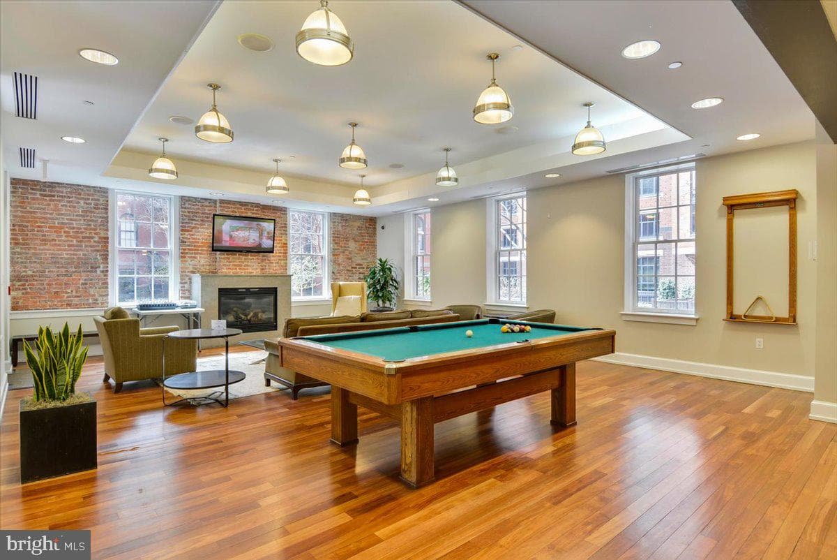 215 I Street NE #103 photo 23