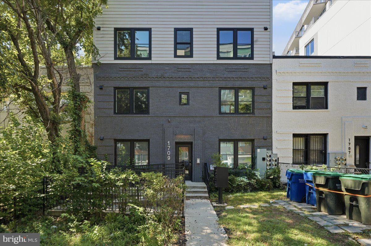 1709 H Street NE #3, Washington