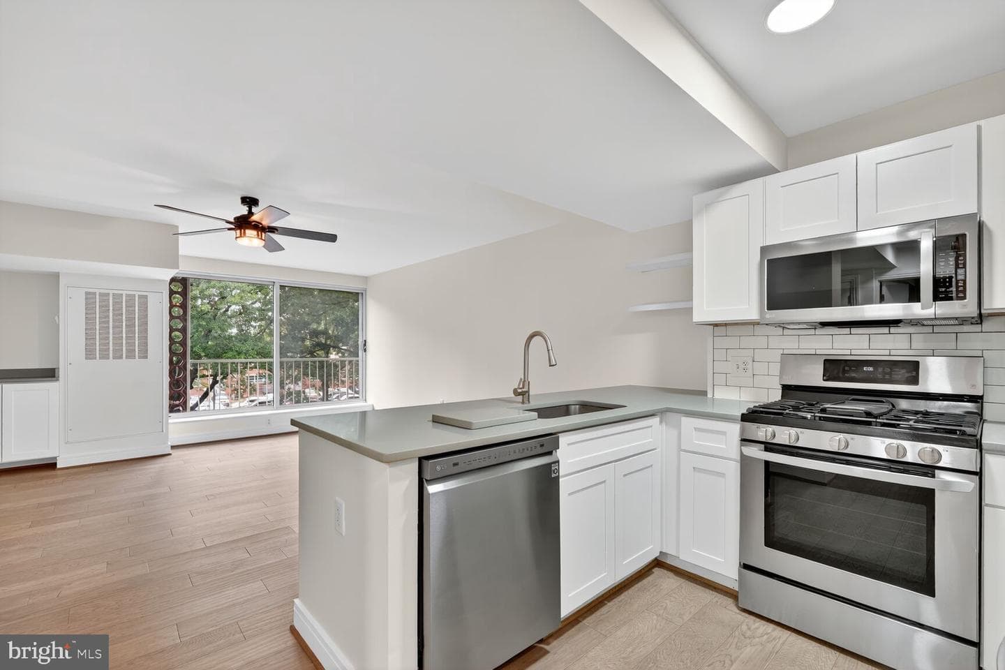 800 4th Street SW #s221 photo 5