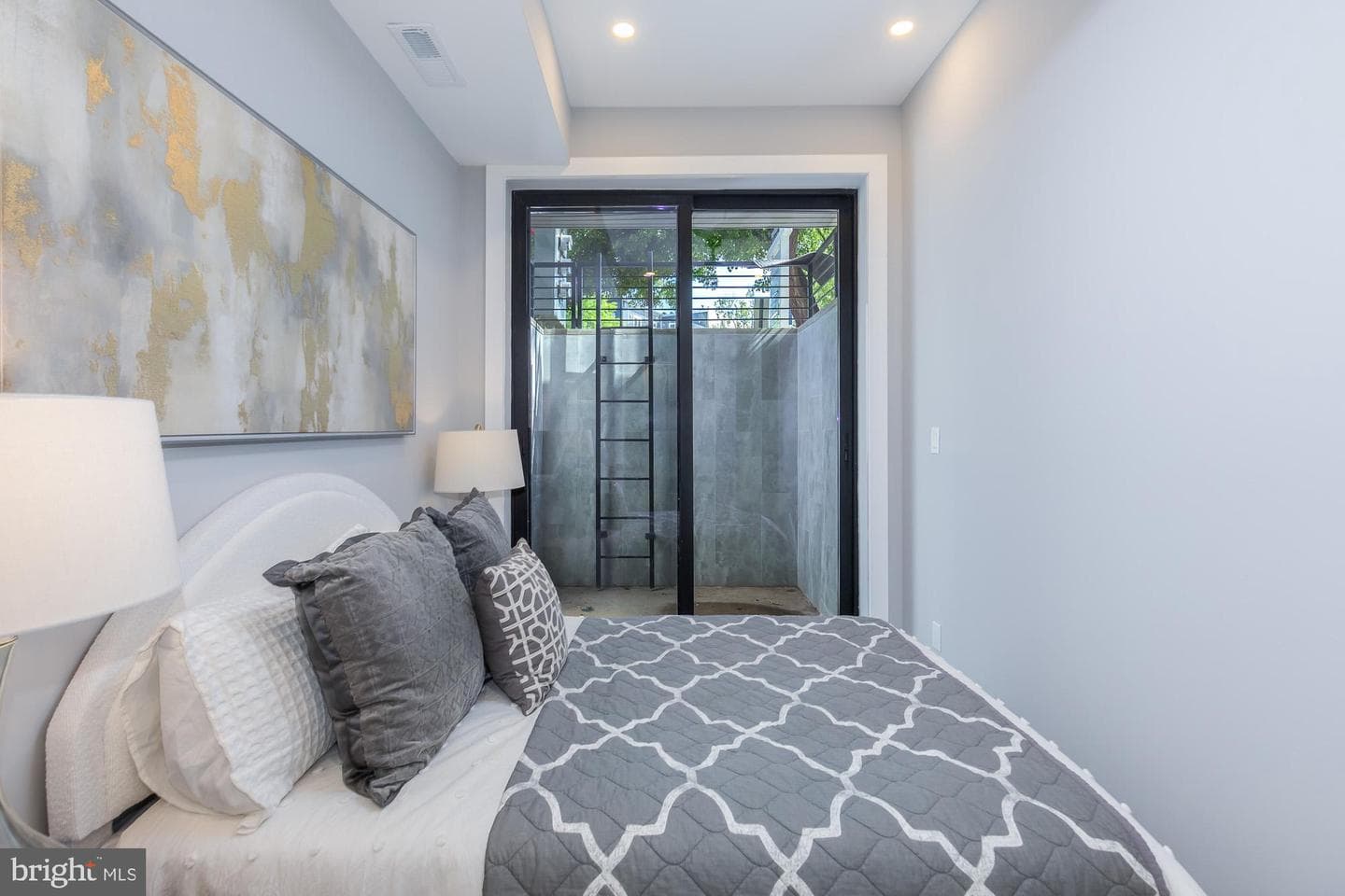 1332 G Street SE #1 photo 32